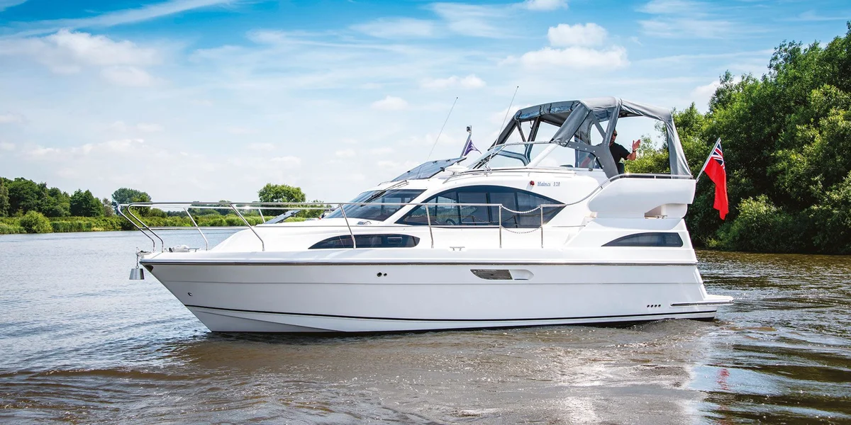 Haines Marine 320 2024 boat specs