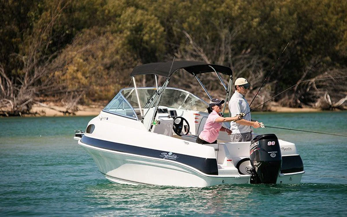 Haines Signature 525F 2023 boat specs