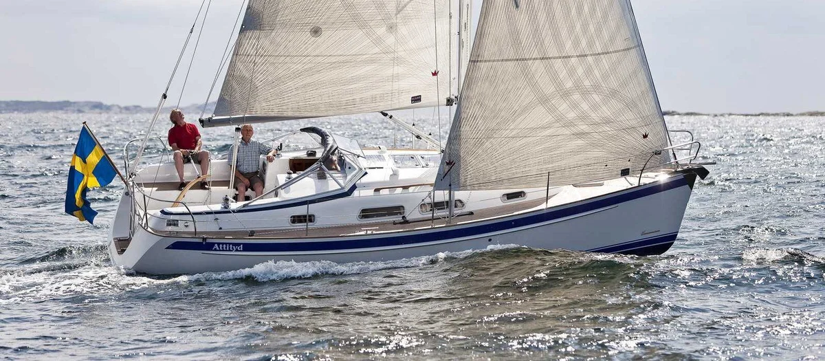 Hallberg - Rassy 310 2009 boat specs