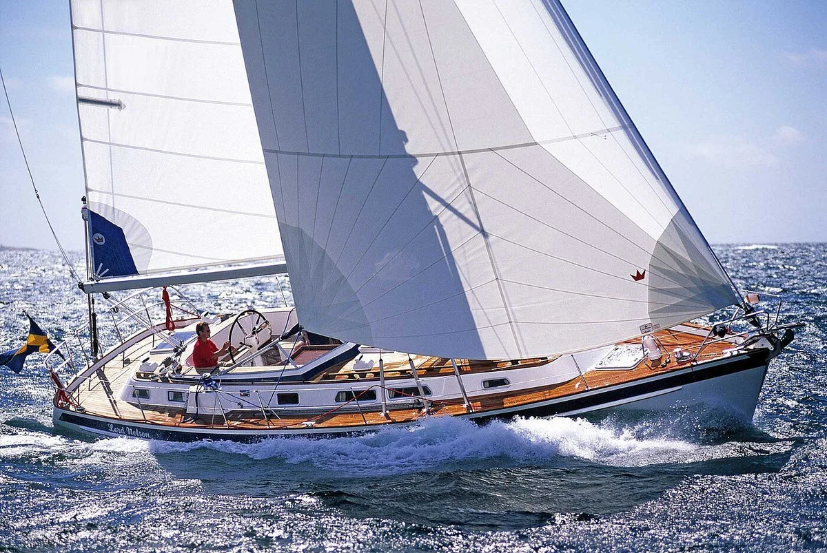 Hallberg - Rassy 43 2001 boat specs