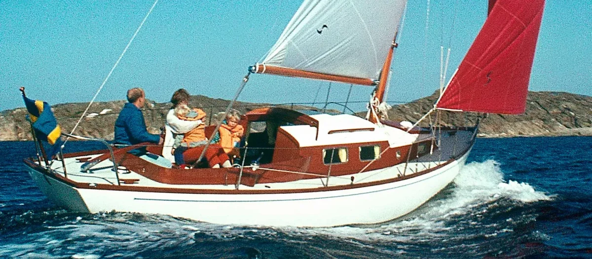 Hallberg - Rassy P-28 1955 boat specs