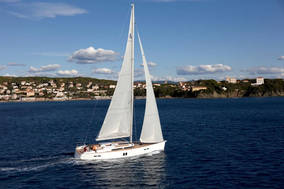 Hanse Yachts 545 Standard 2010 boat specs