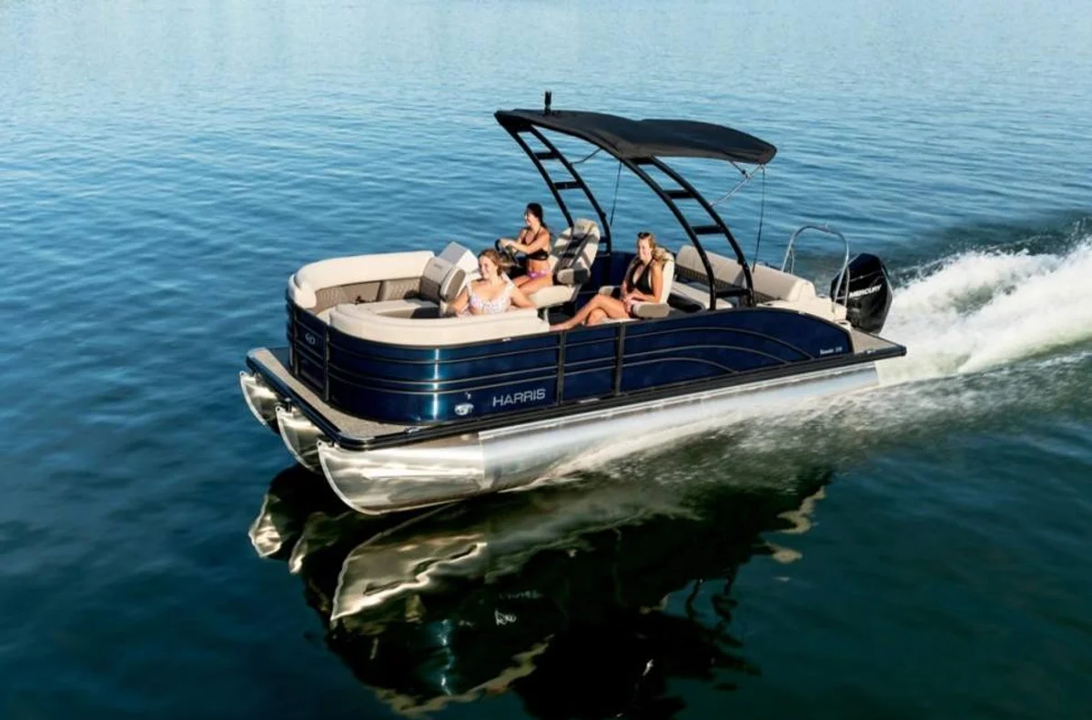 Harris Boats Sunliner 250 2021 boat specs