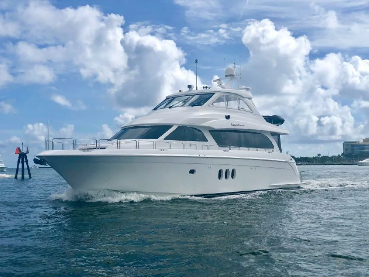 Hatteras Yachts 72 Motor Yacht 2008 boat specs