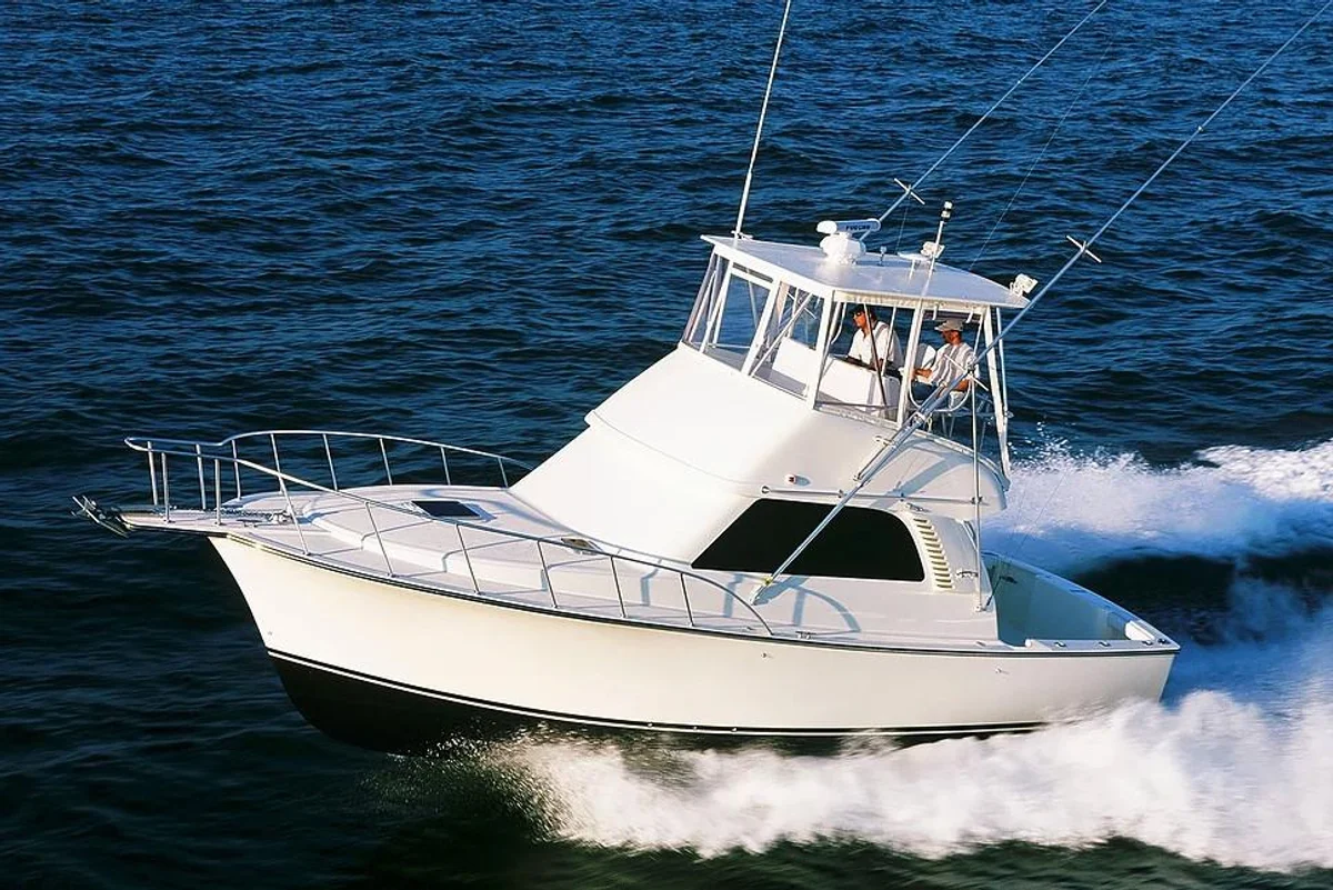 Henriques Yachts 35 Flybridge 2022 boat specs