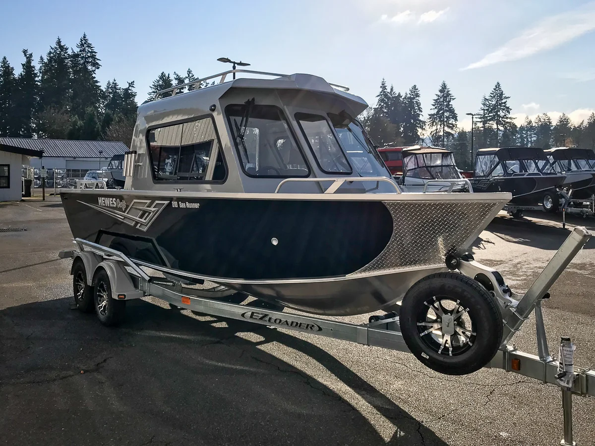 210 Sea Runner - ON ORDER Boat Specs