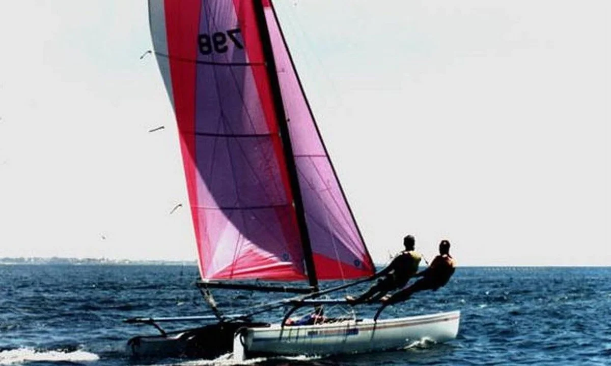 Hobie Cat 21 SE Boat Specs