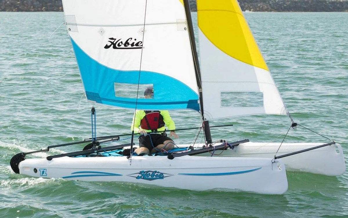 Hobie Cat  Hobie Cat T1 2015 boat specs