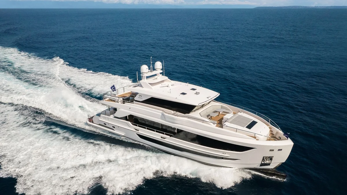 Horizon Yacht FD90 2022 boat specs