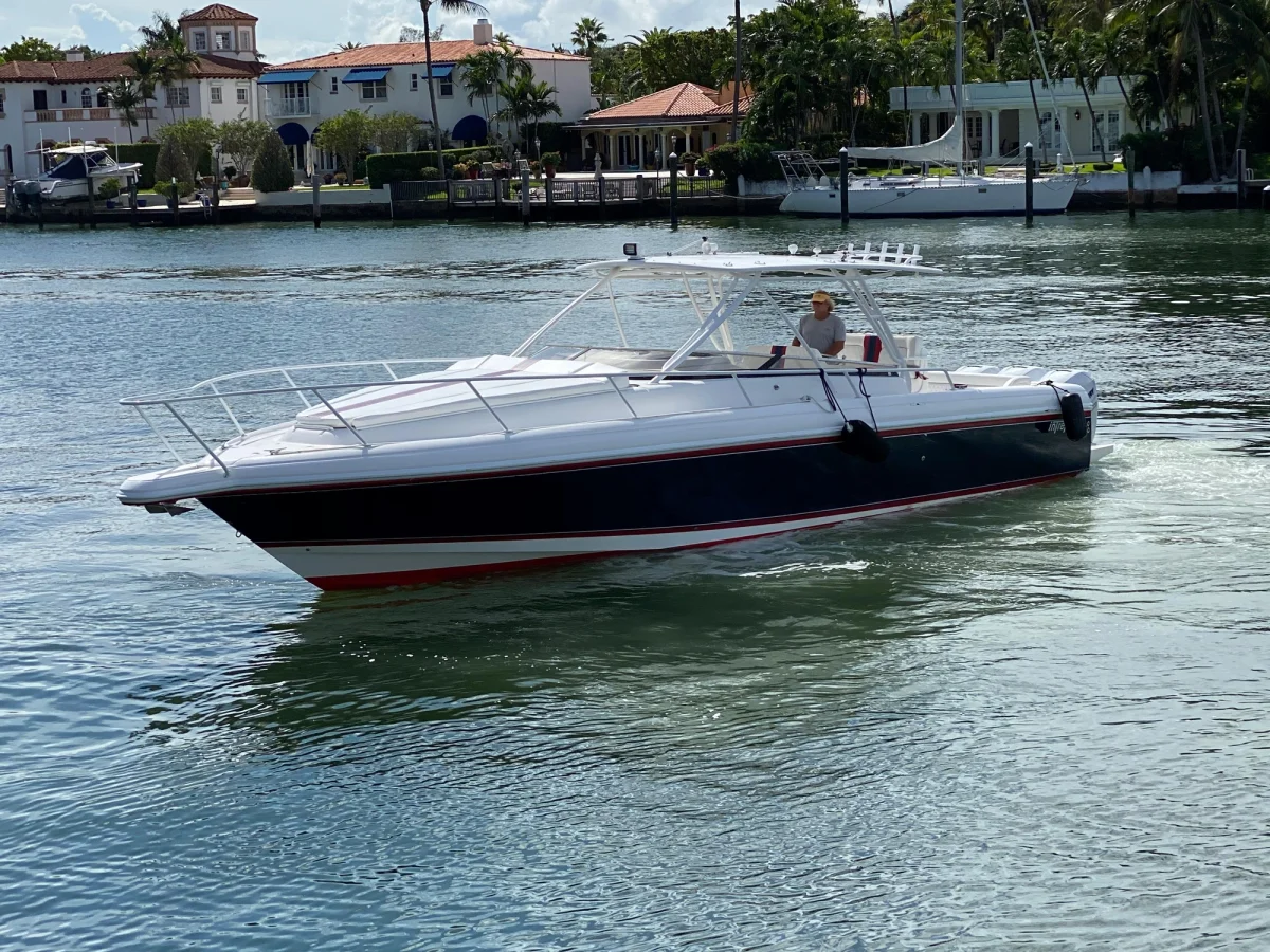 Intrepid Powerboats 377 2006 boat specs