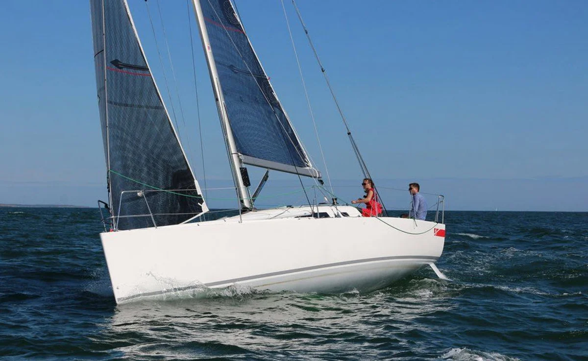 J Boats J/11S 2016 boat specs