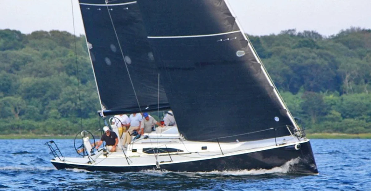 J Boats J/121 2017 boat specs