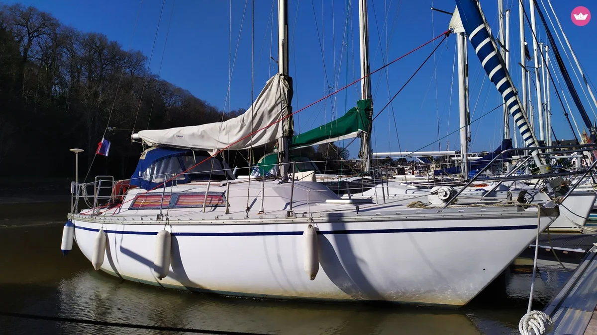 Jeanneau Brin de Folie Standart 1975 boat specs
