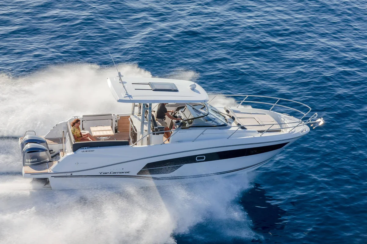 Jeanneau Cap Camarat 10.5 WA Serie 2 2023 boat specs