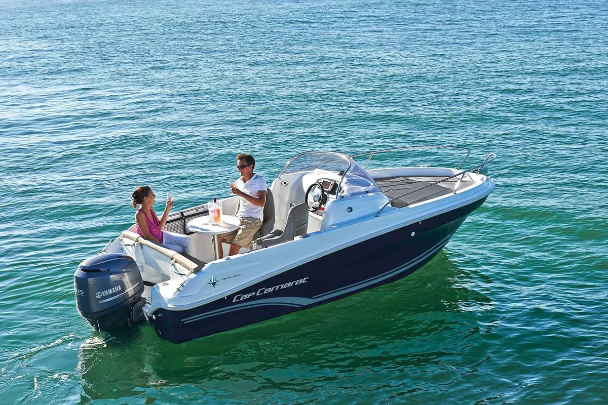 Jeanneau Cap Camarat 5.5 WA 2022 boat specs