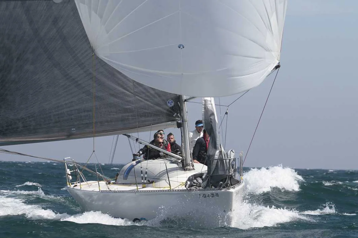 Jeanneau Jod 35  1990 boat specs