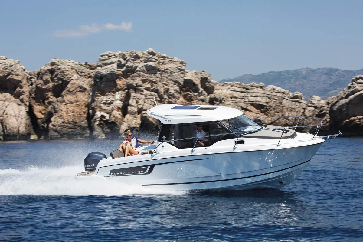 Jeanneau Merry Fisher 795 2019 boat specs