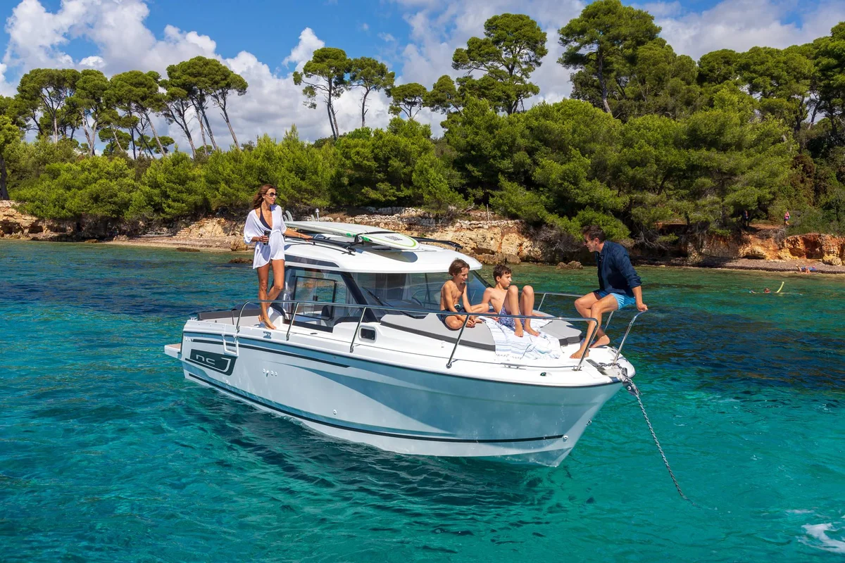 Jeanneau NC 795 Series 2 2022 boat specs