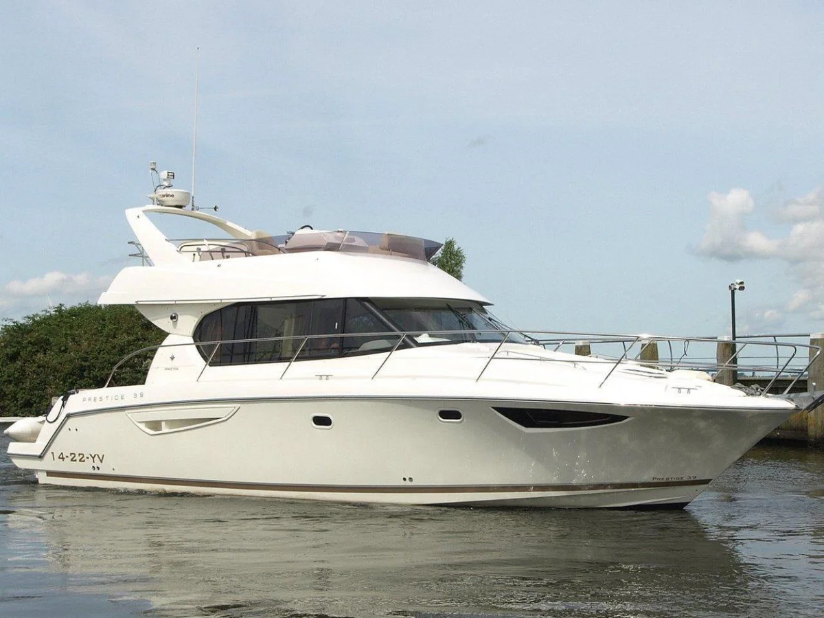Jeanneau Prestige 39 2009 boat specs