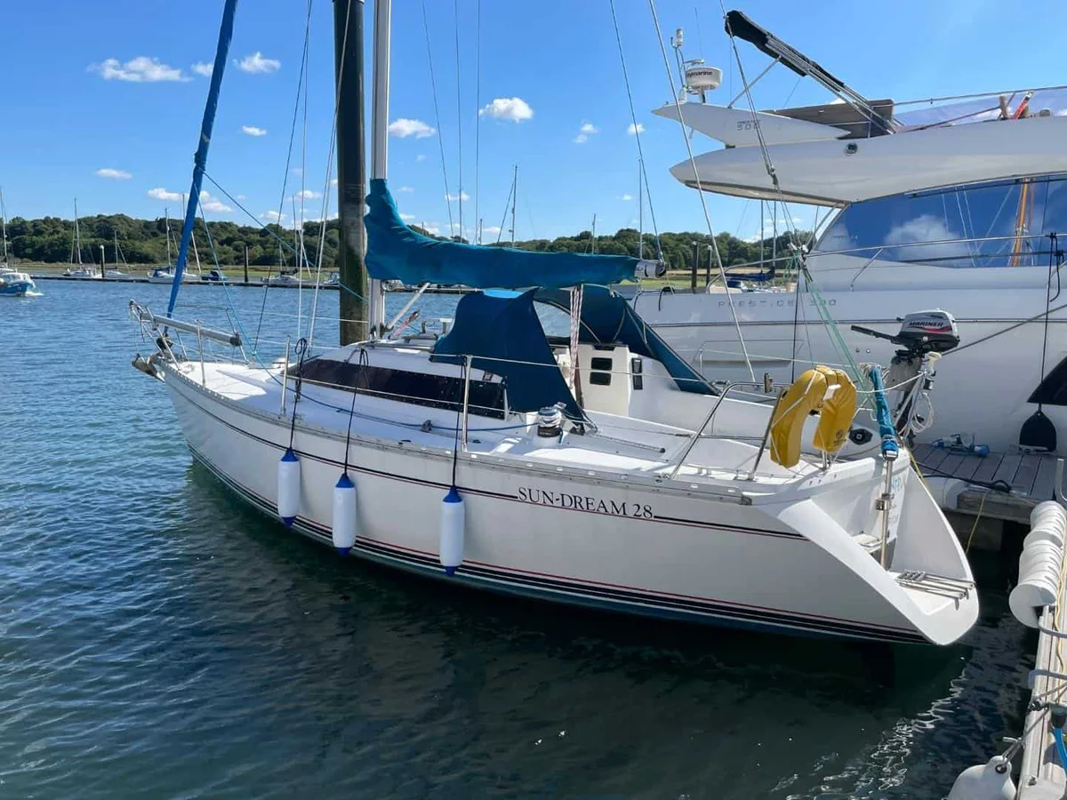 Jeanneau Sun Dream 28 1987 boat specs