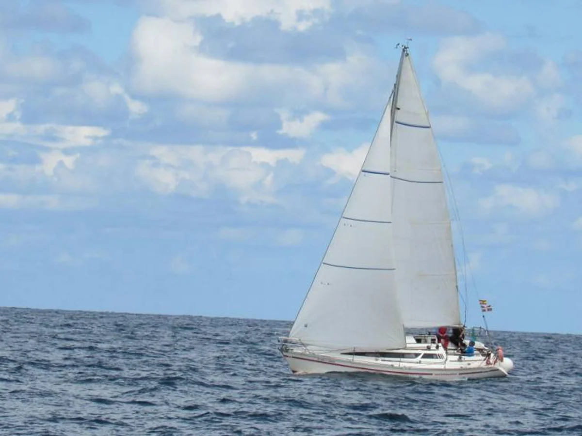 Jeanneau Sun Fast 31 1990 boat specs
