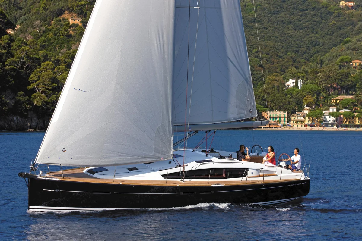 Jeanneau Sun Odyssey 44 DS 2011 boat specs