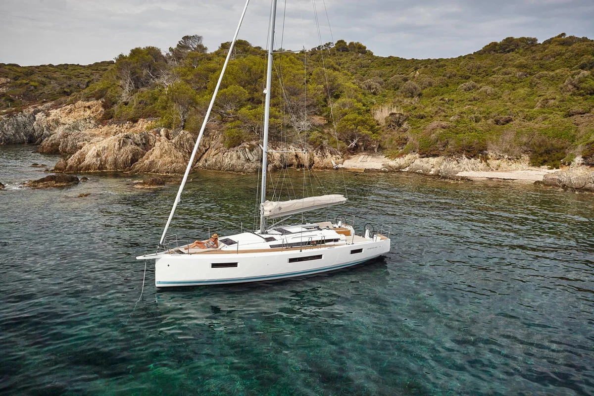 Jeanneau Sun Odyssey 440 2017 boat specs