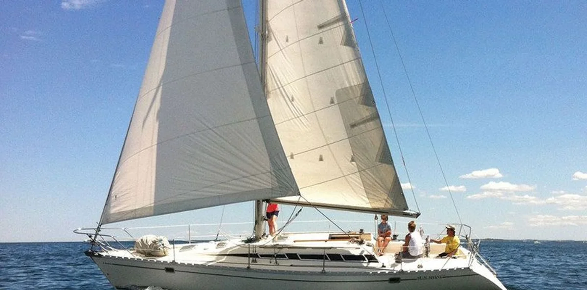 Jeanneau Sun Shine 38 1982 boat specs