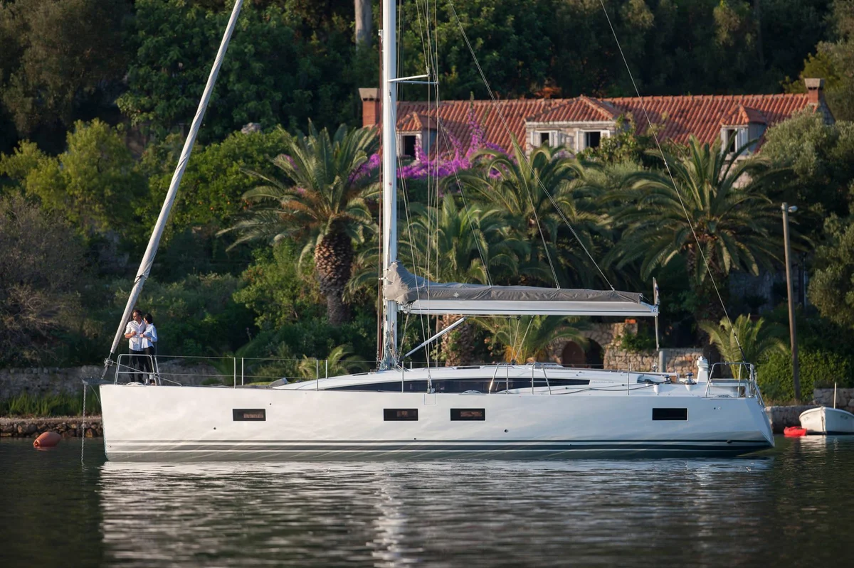 Jeanneau Yachts 54 2021 boat specs