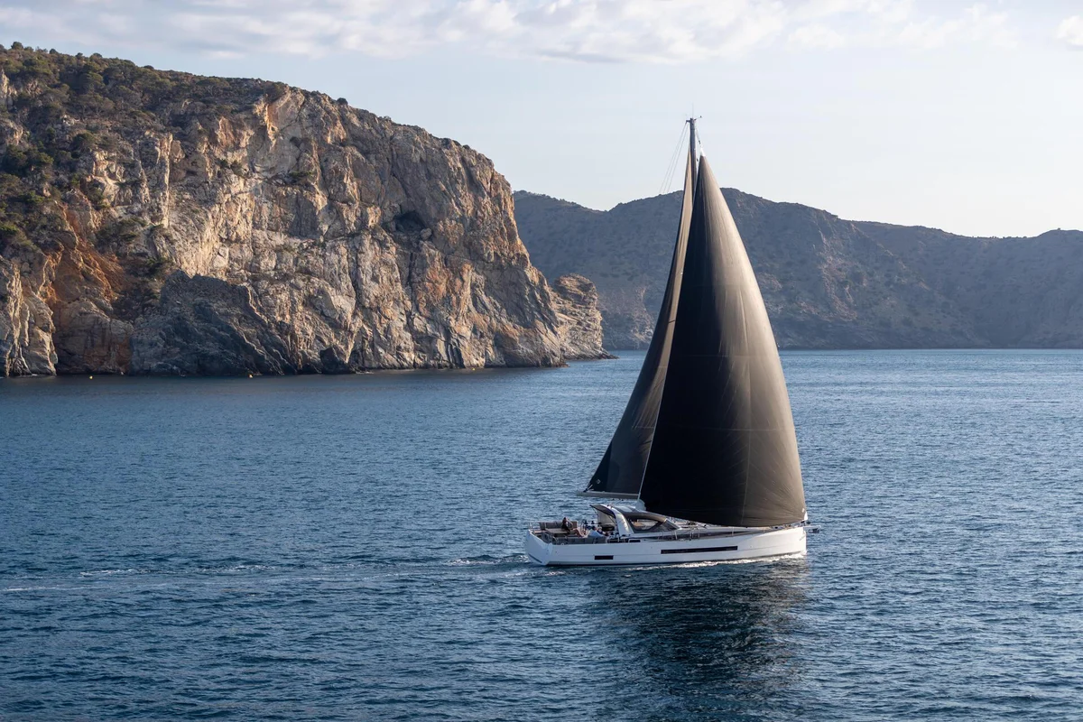 Jeanneau Yachts 55 2022 boat specs