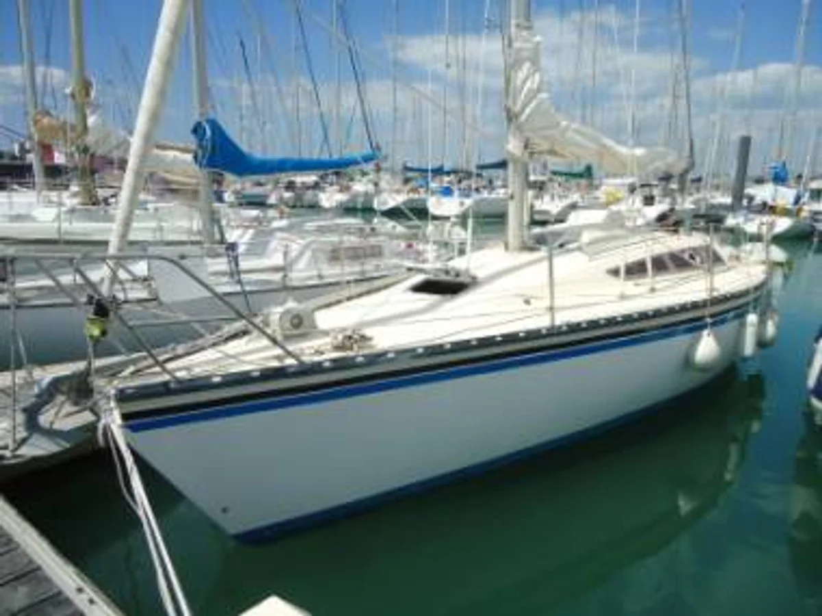 Kelt 9m Keel and centerboard Boat Specs