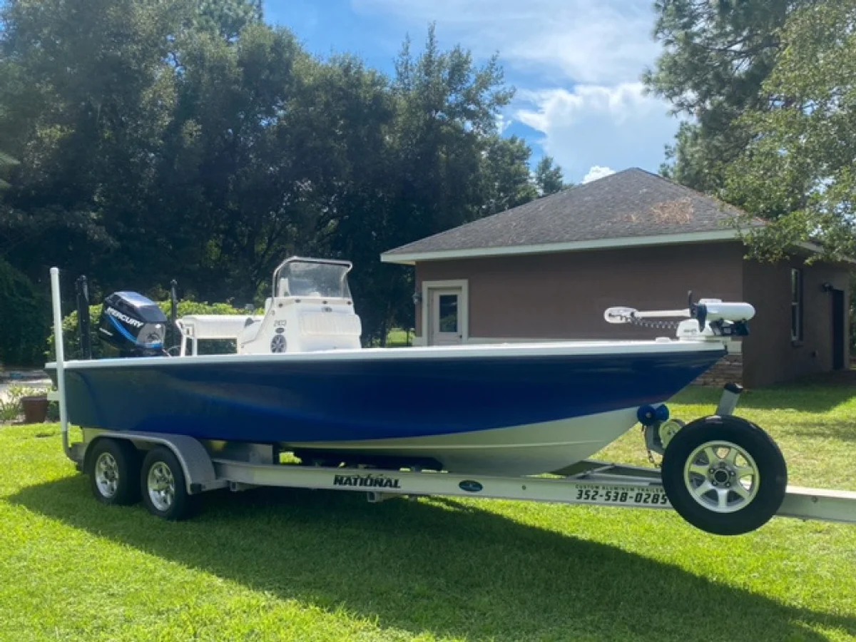 Kenner Boats Vision 2103 Tunnel 2008 boat specs