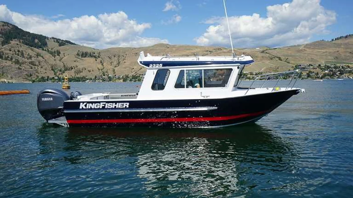 KingFisher Boats 2325 Coastal Express 2022 boat specs