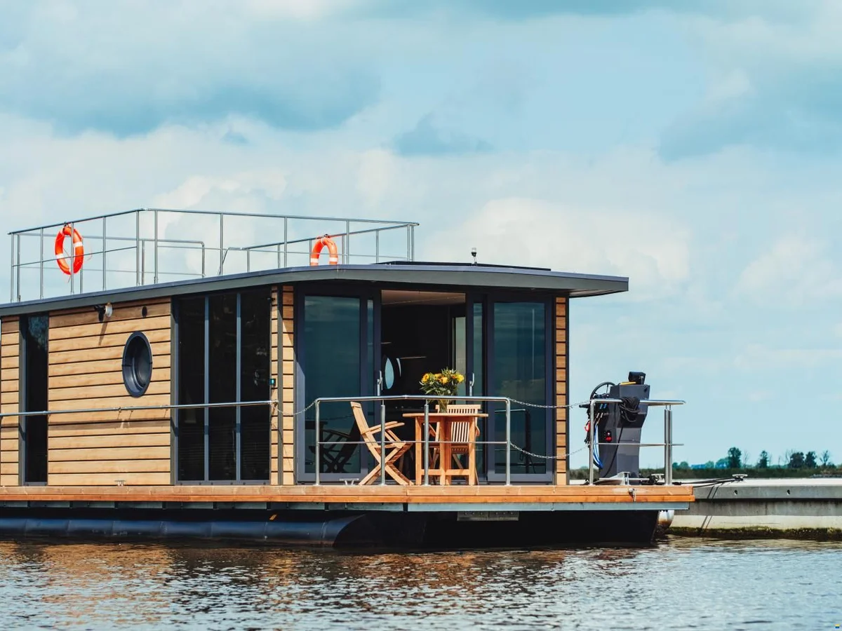 La Mare Houseboats Apartboat L 2021 boat specs