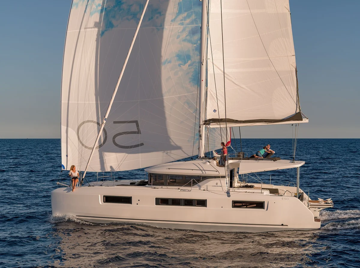 Lagoon 50 2017 boat specs