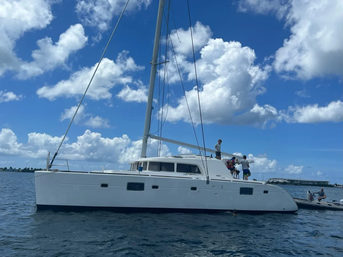 Lagoon 500 2005 boat specs