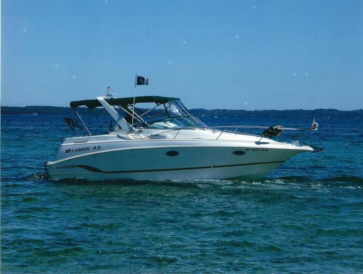 Larson Marine Cabrio 290 1998 boat specs