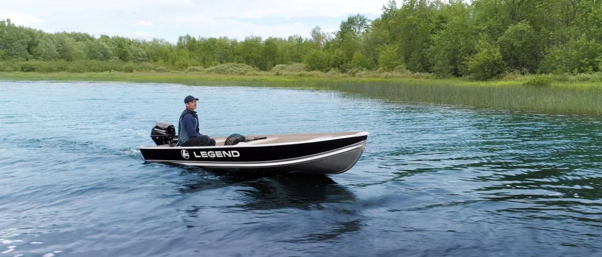 12 Ultralite Boat Specs