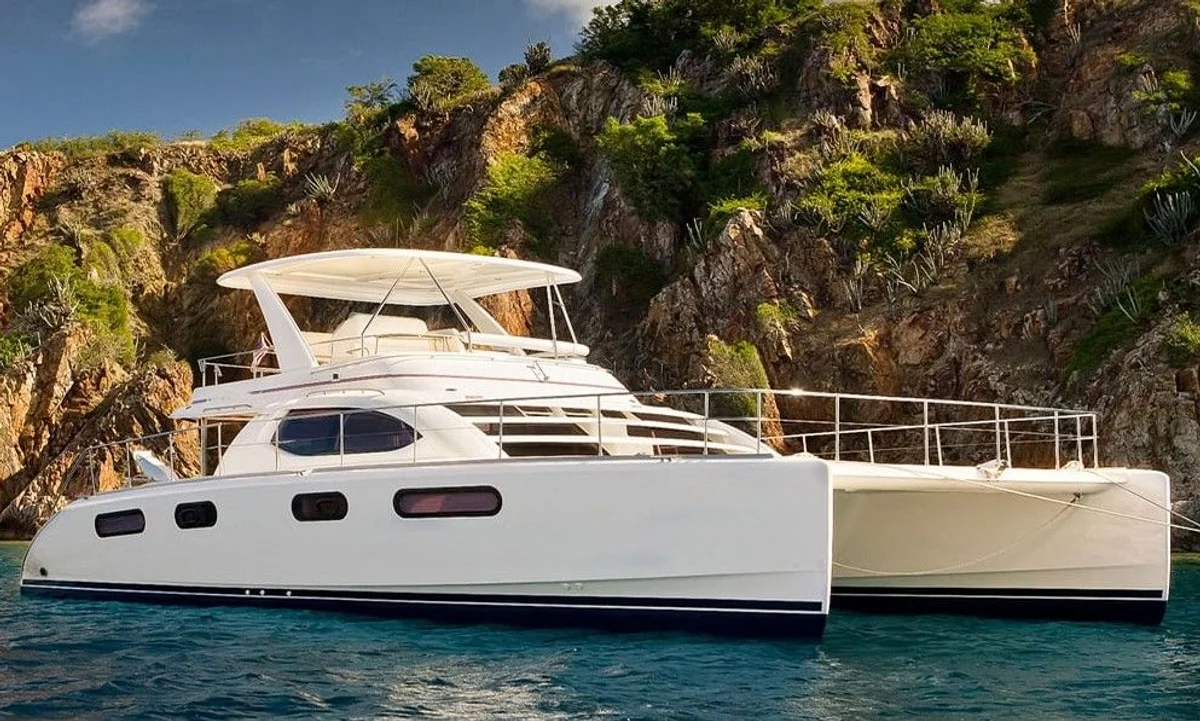 Leopard Catamarans 47 Powercat 2009 boat specs