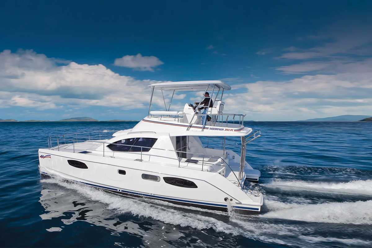 Leopard Catamarans 39 Powercat 2012 boat specs