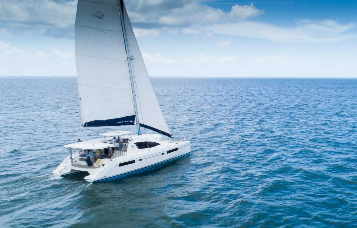 Leopard Catamarans 48 2015 boat specs