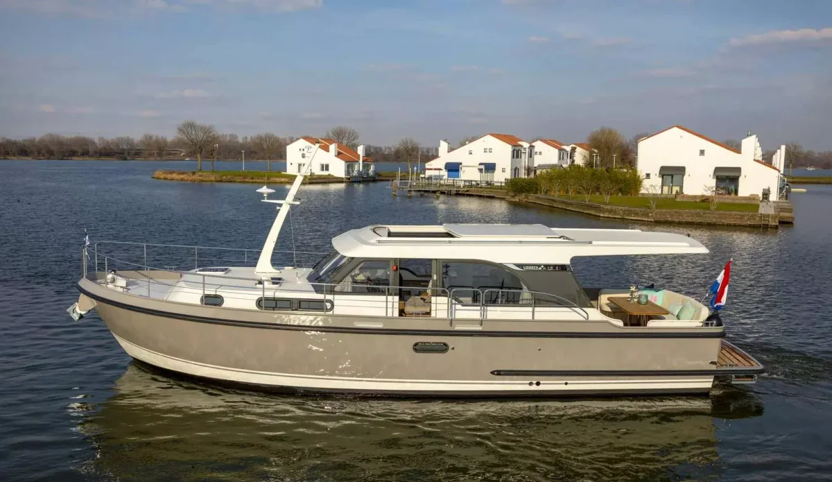 Linssen Yachts 40 SL Sedan 2021 boat specs