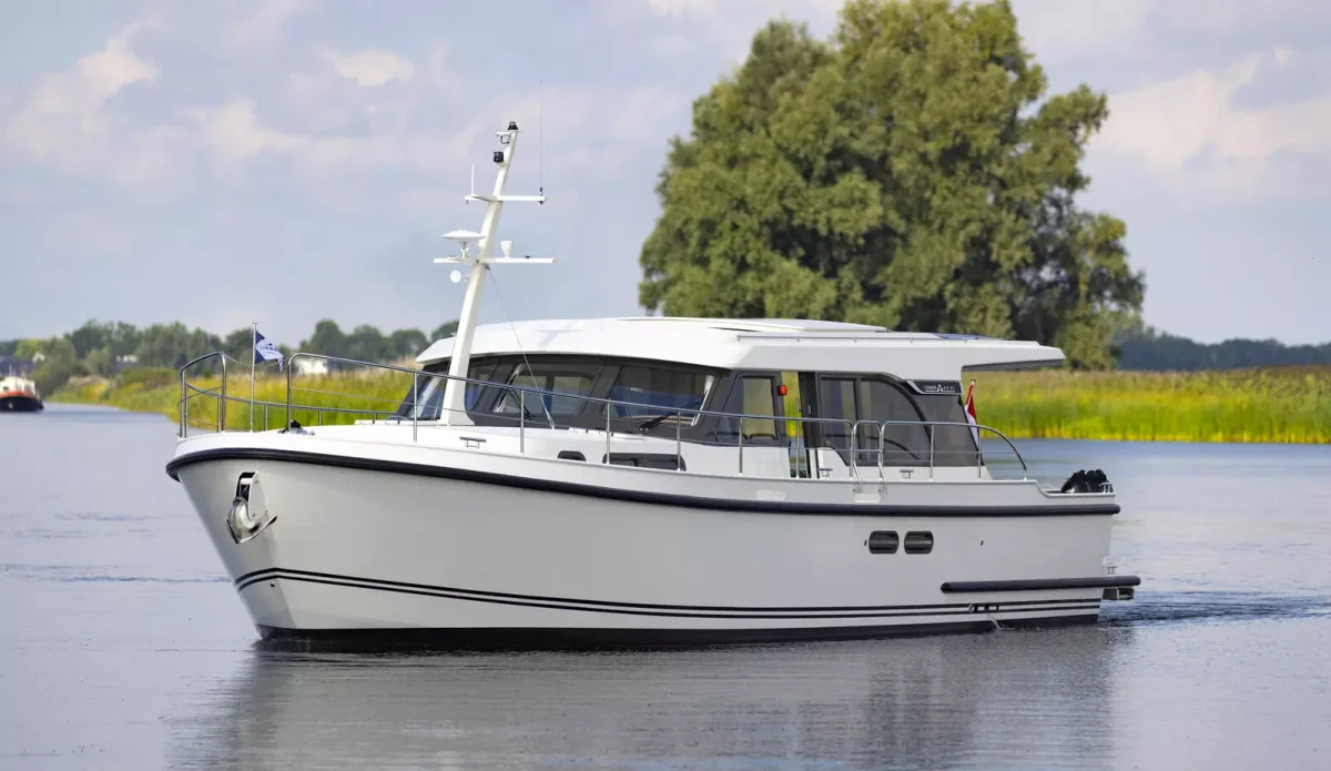 Linssen Yachts 45 SL Sedan 2022 boat specs