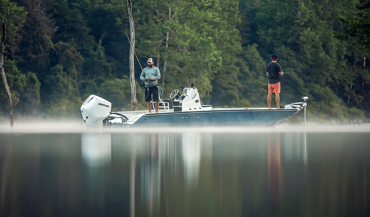 Lowe Boats 22 Bay 2021 boat specs