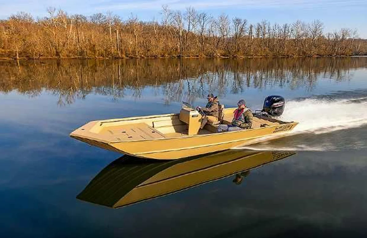 Lowe Boats Roughneck 2070 SC 2021 boat specs