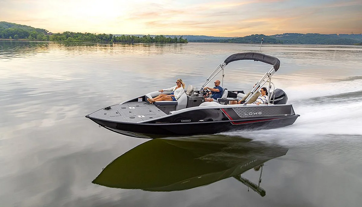 Lowe Boats SD 224 2022 boat specs