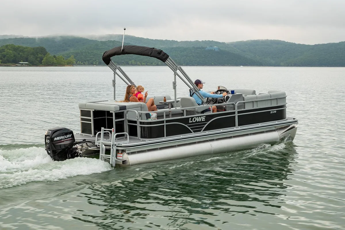 Lowe Boats SS 210 2021 boat specs