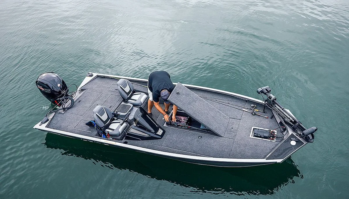 Lowe Boats Stinger 195B 2021 boat specs