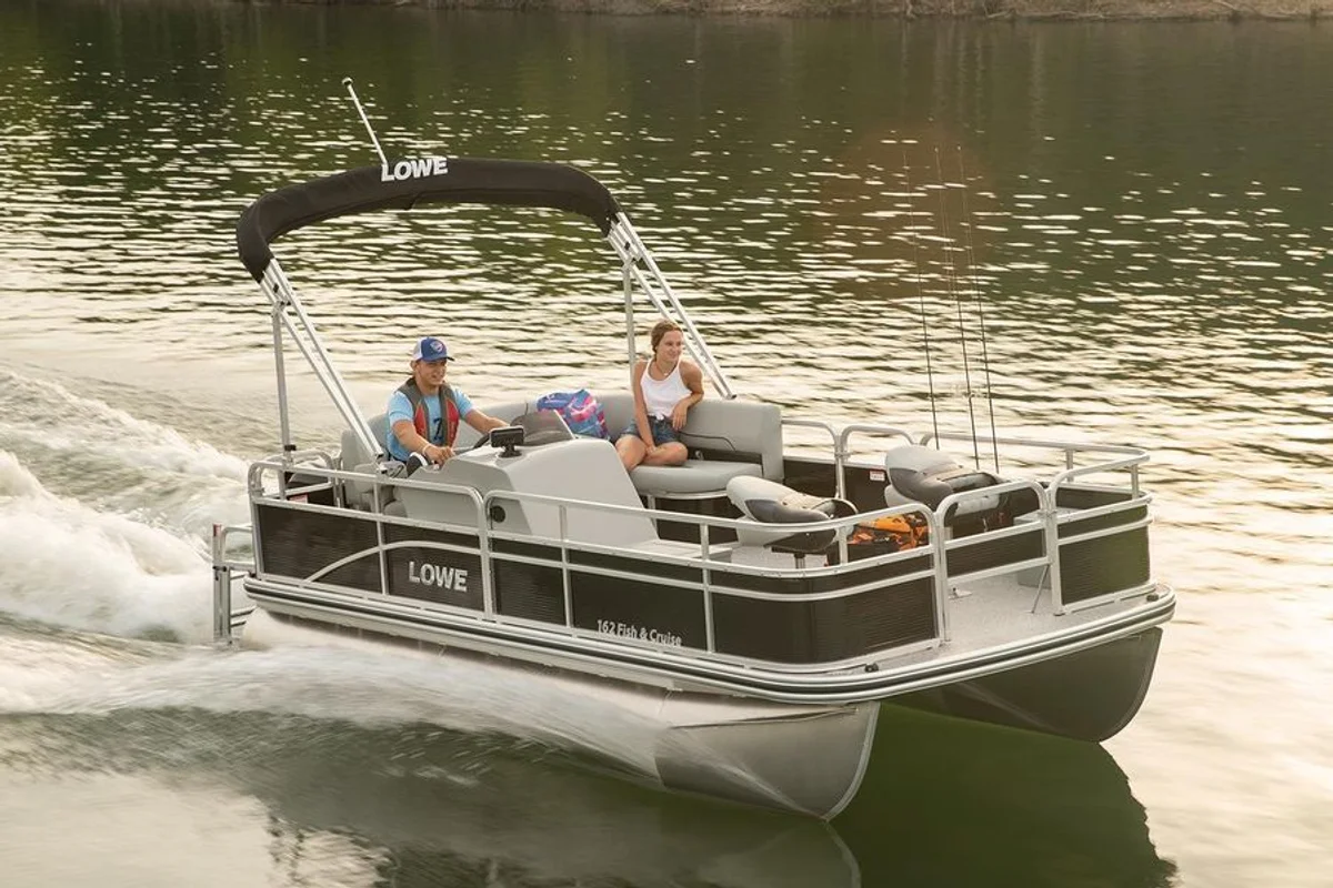 Lowe Boats Ultra 162 Fish Cruise 2024 boat specs