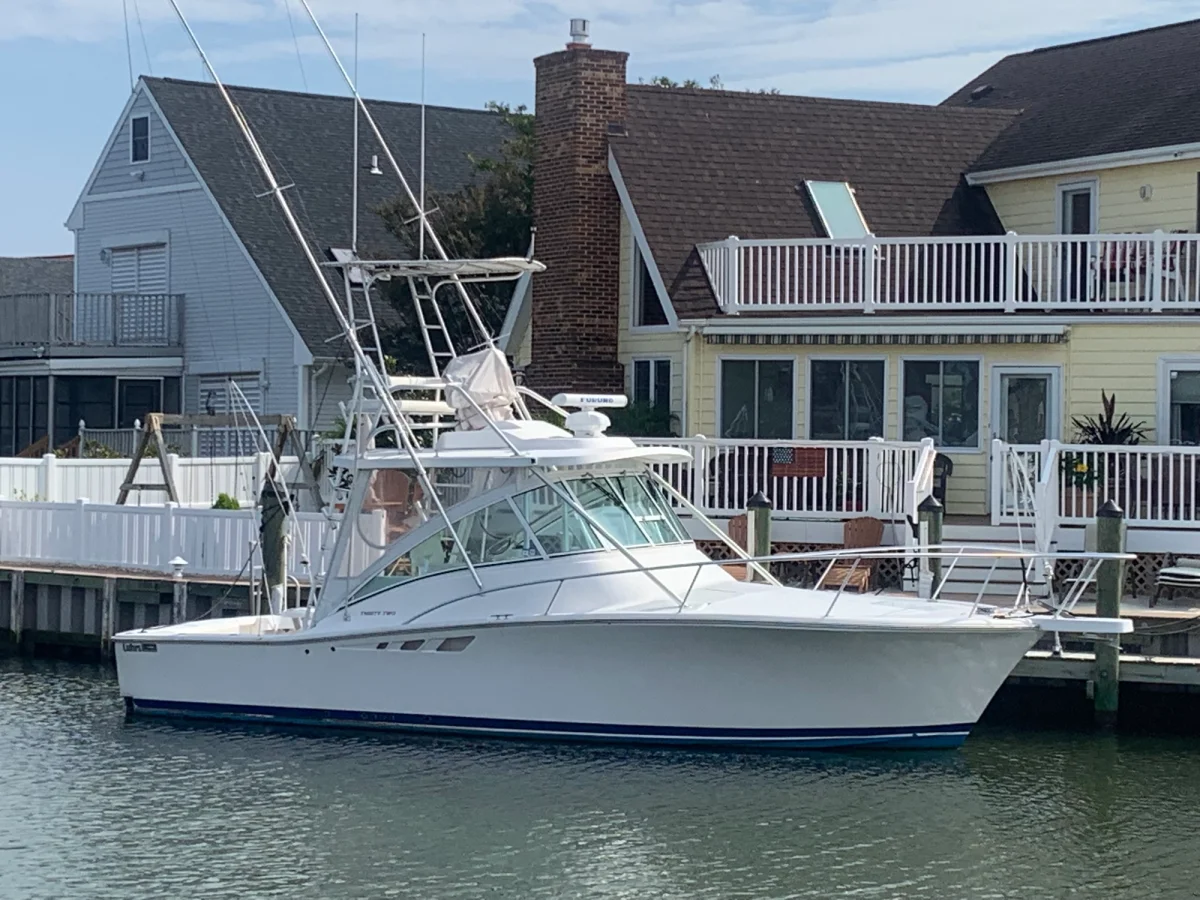 Luhrs 32 Open 2005 boat specs